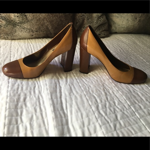 Vince Camuto block heels - Picture 5 of 8
